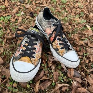 Converse all star women’s Multicolor Graphic Sneakers